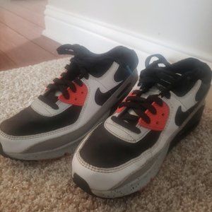 Nike Air Max 90 shoes Boys sz 5.5